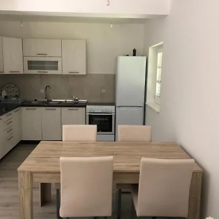 Vila Ladjanica Willa Konjic