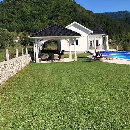 Vila Ladjanica Willa Konjic